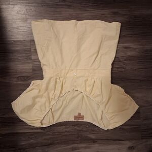 Yellow Short Sleeve top with Scalloped Trim